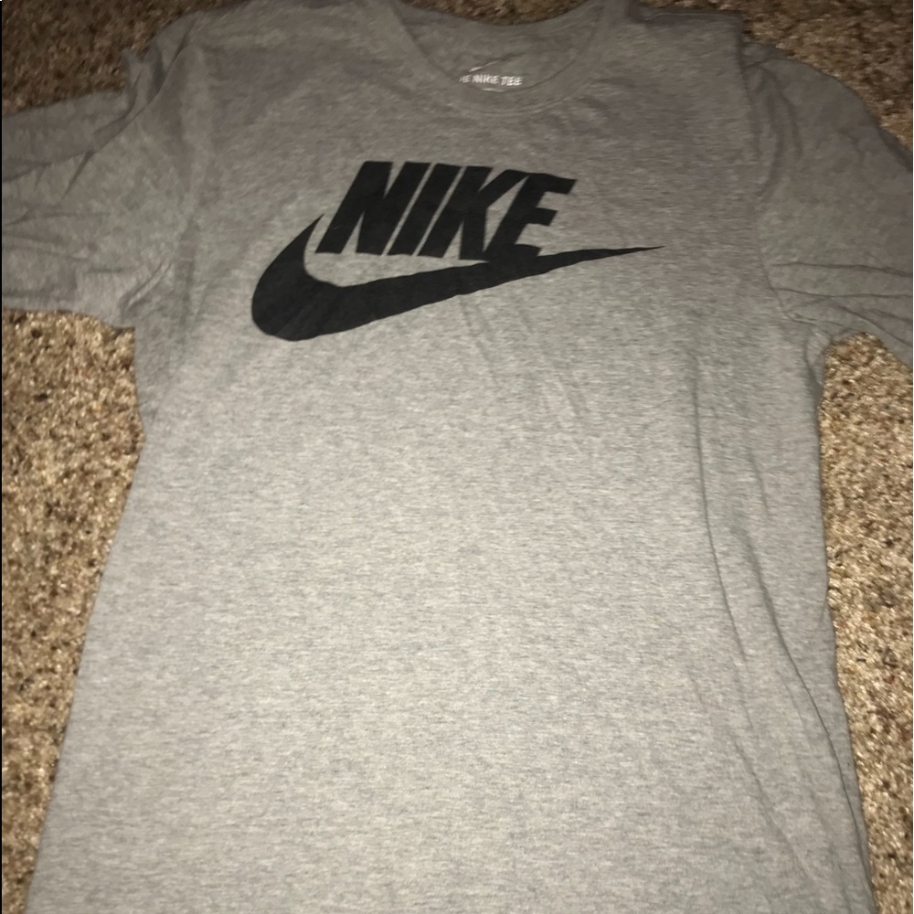 NIKE SHORT SLEEVE SHIRT  (all prices negotiable)